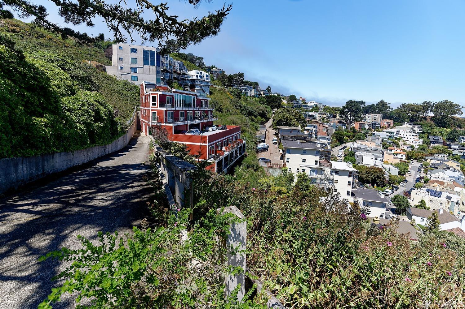 Detail Gallery Image 1 of 1 For 275 Burnett Ave #6,  San Francisco,  CA 94131 - 1 Beds | 1 Baths