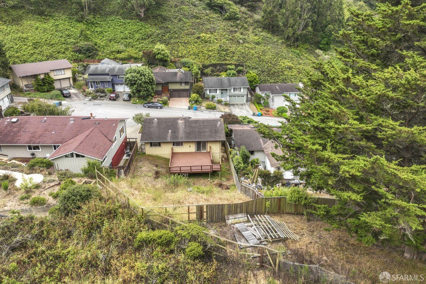 Canyon Drive, Pacifica, California image 38