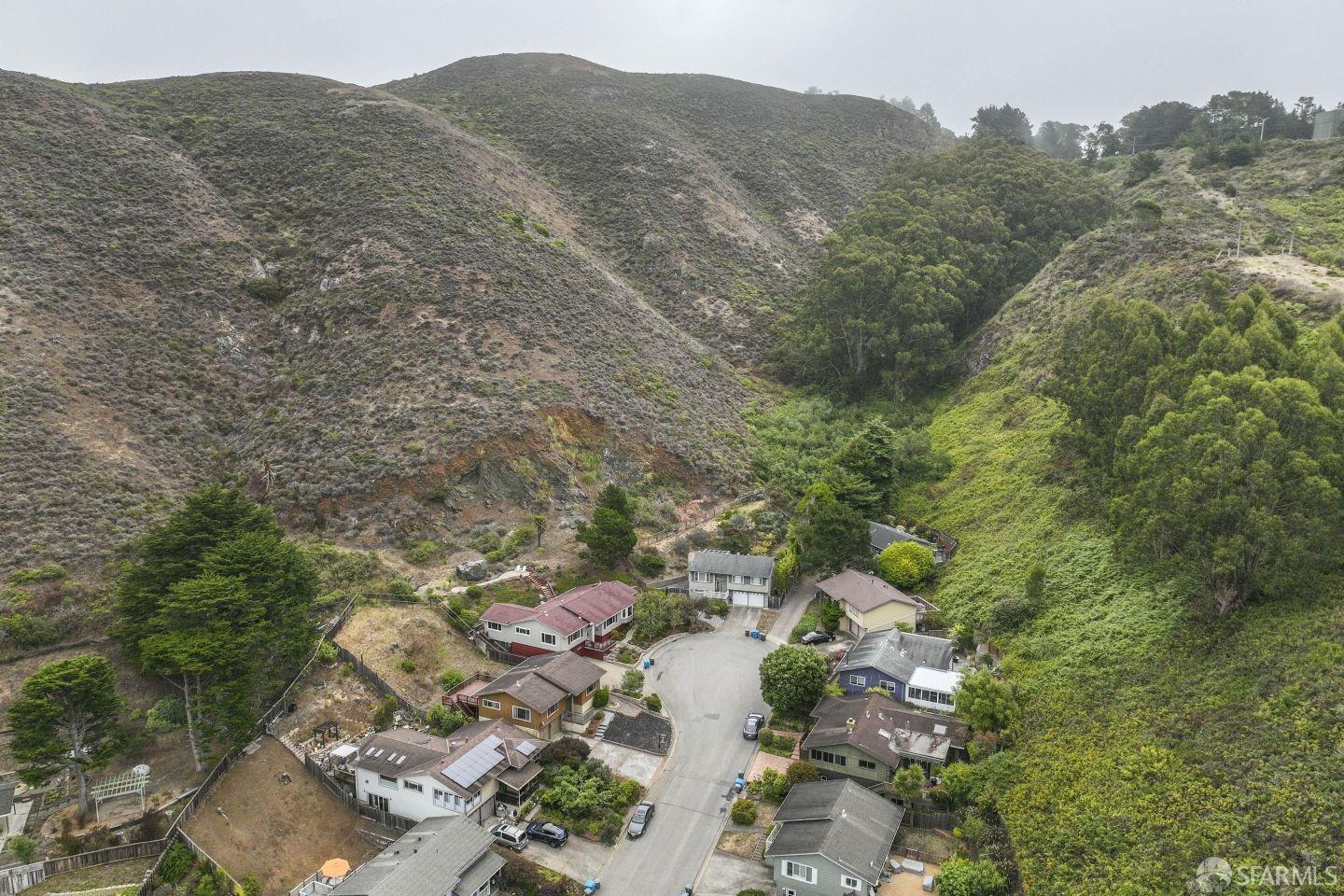 Canyon Drive, Pacifica, California image 33