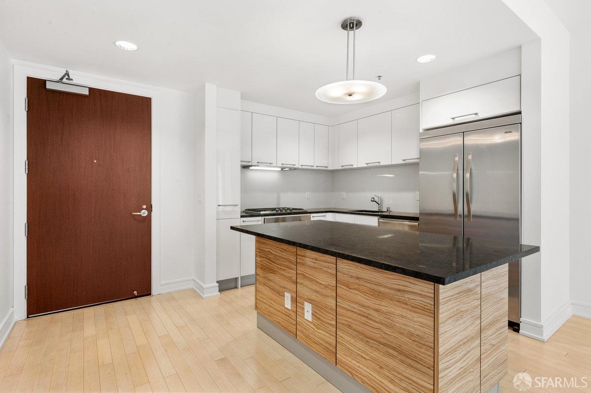 Detail Gallery Image 4 of 15 For 631 Folsom St 10e,  San Francisco,  CA 94107 - 2 Beds | 2 Baths