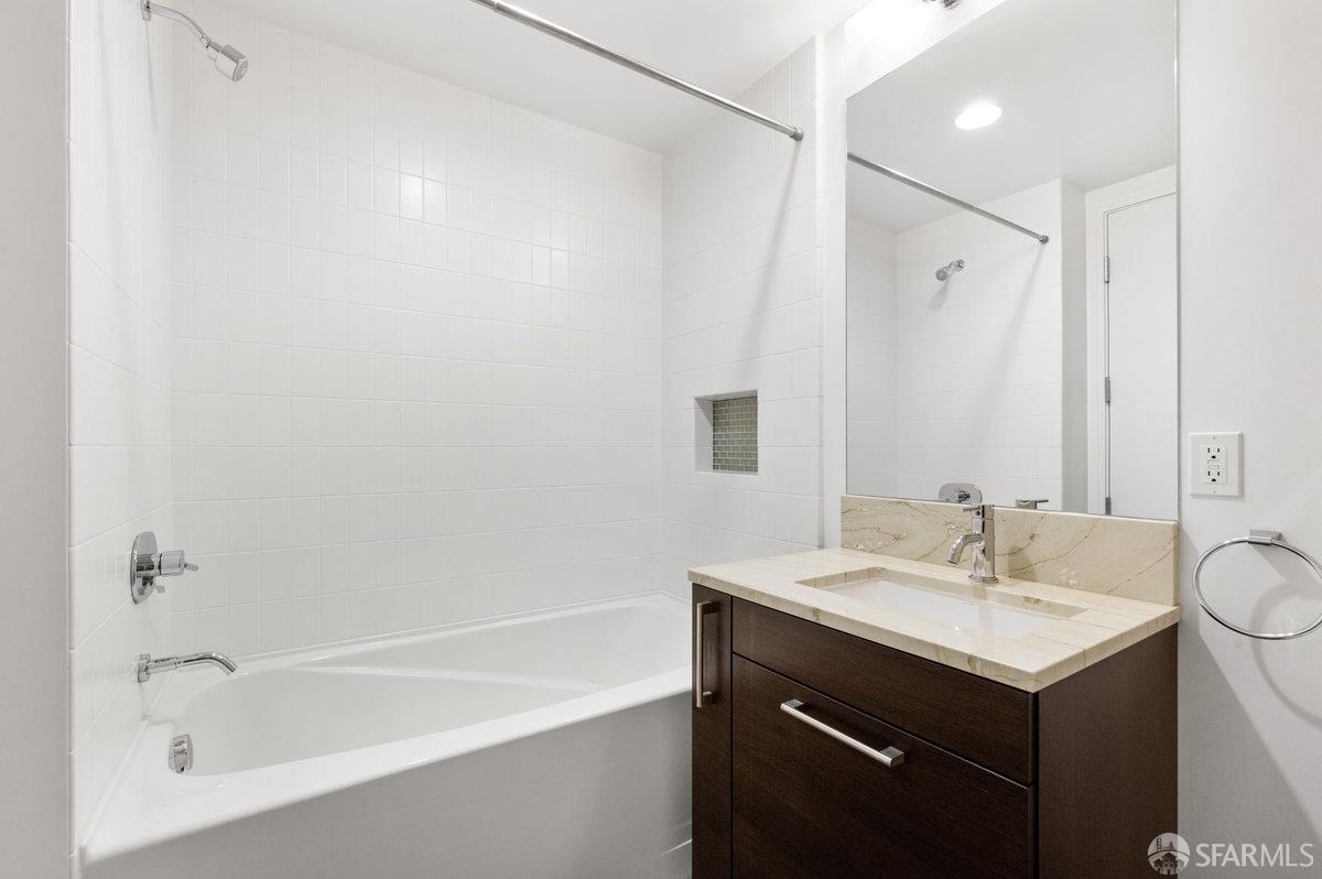 Detail Gallery Image 14 of 15 For 631 Folsom St 10e,  San Francisco,  CA 94107 - 2 Beds | 2 Baths