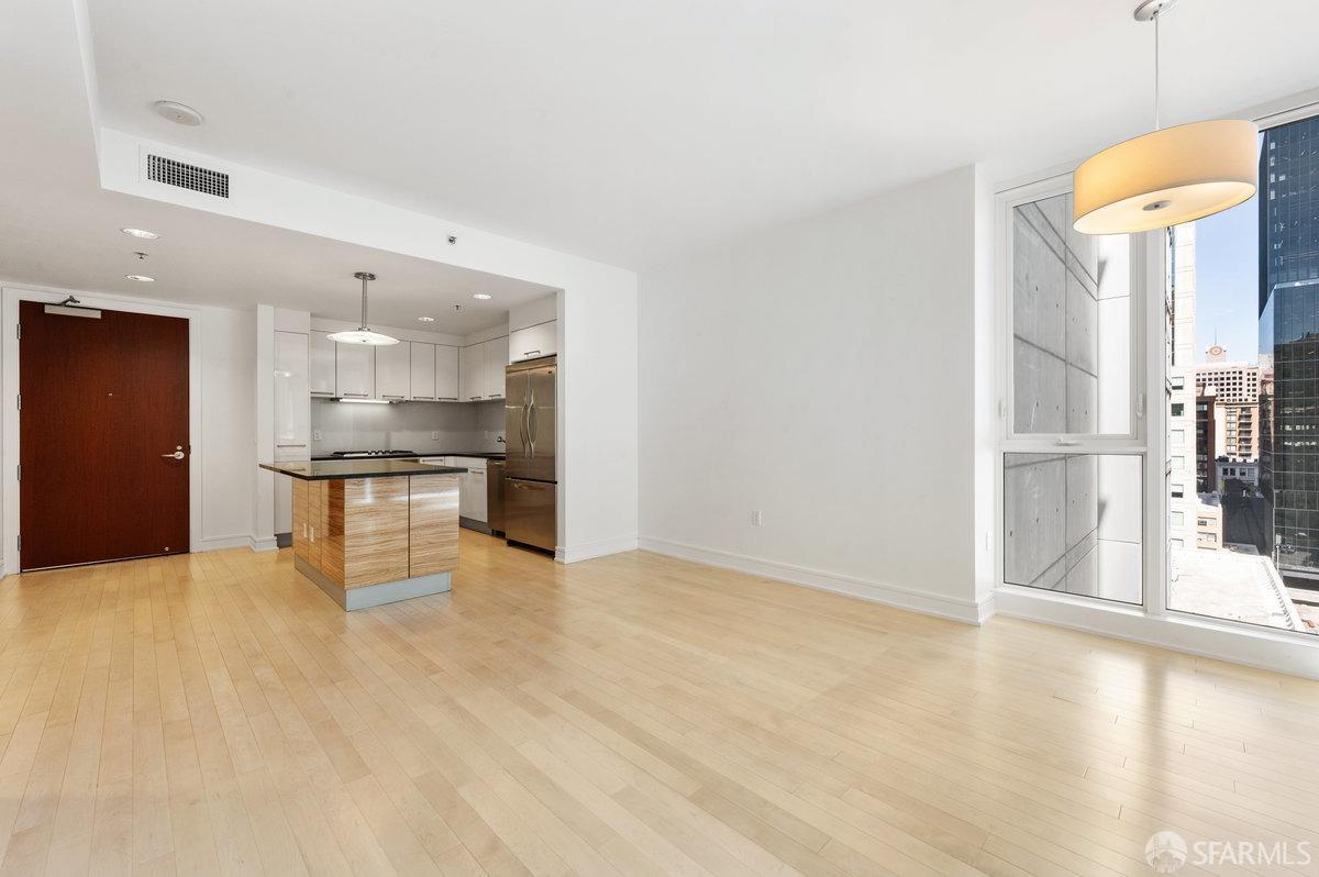 Detail Gallery Image 3 of 15 For 631 Folsom St 10e,  San Francisco,  CA 94107 - 2 Beds | 2 Baths