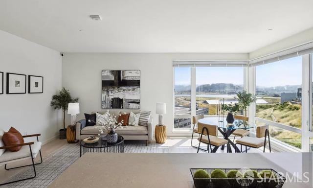 Detail Gallery Image 12 of 58 For 51 Innes Ct #408,  San Francisco,  CA 94124 - 2 Beds | 2 Baths