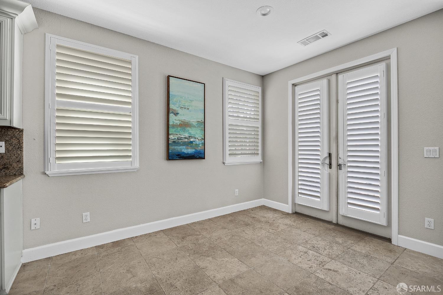 Detail Gallery Image 36 of 54 For 1540 Rio Verde Cir, Bay Point,  CA 94565 - 5 Beds | 3/1 Baths