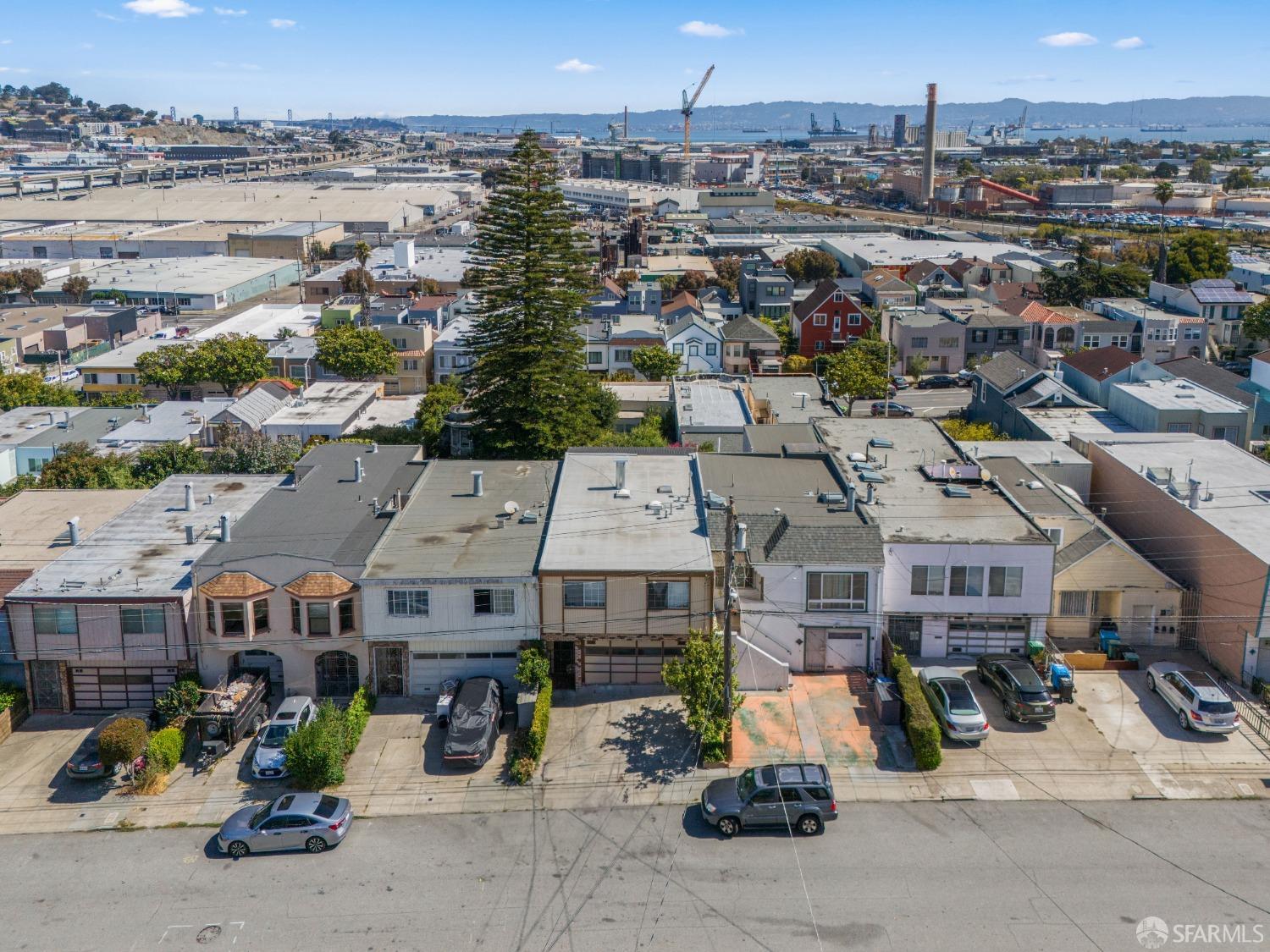 Detail Gallery Image 22 of 29 For 2058 Quesada Ave, San Francisco,  CA 94124 - 4 Beds | 2 Baths