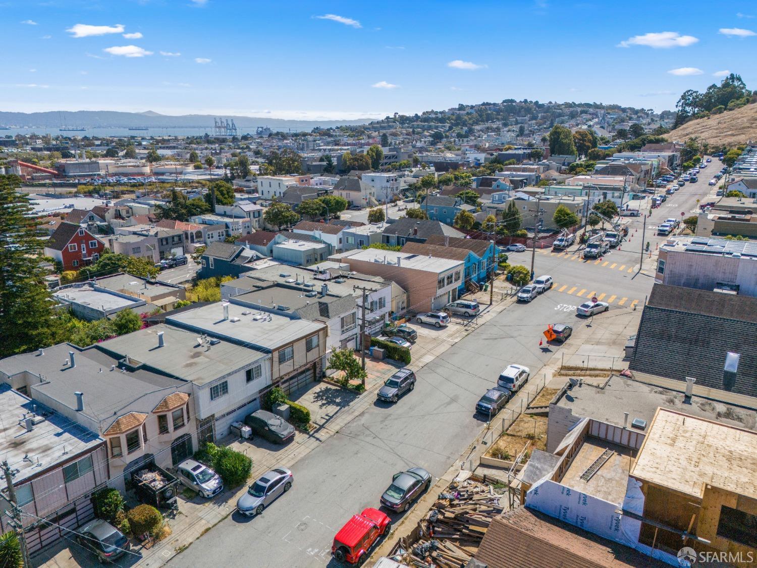 Detail Gallery Image 24 of 29 For 2058 Quesada Ave, San Francisco,  CA 94124 - 4 Beds | 2 Baths