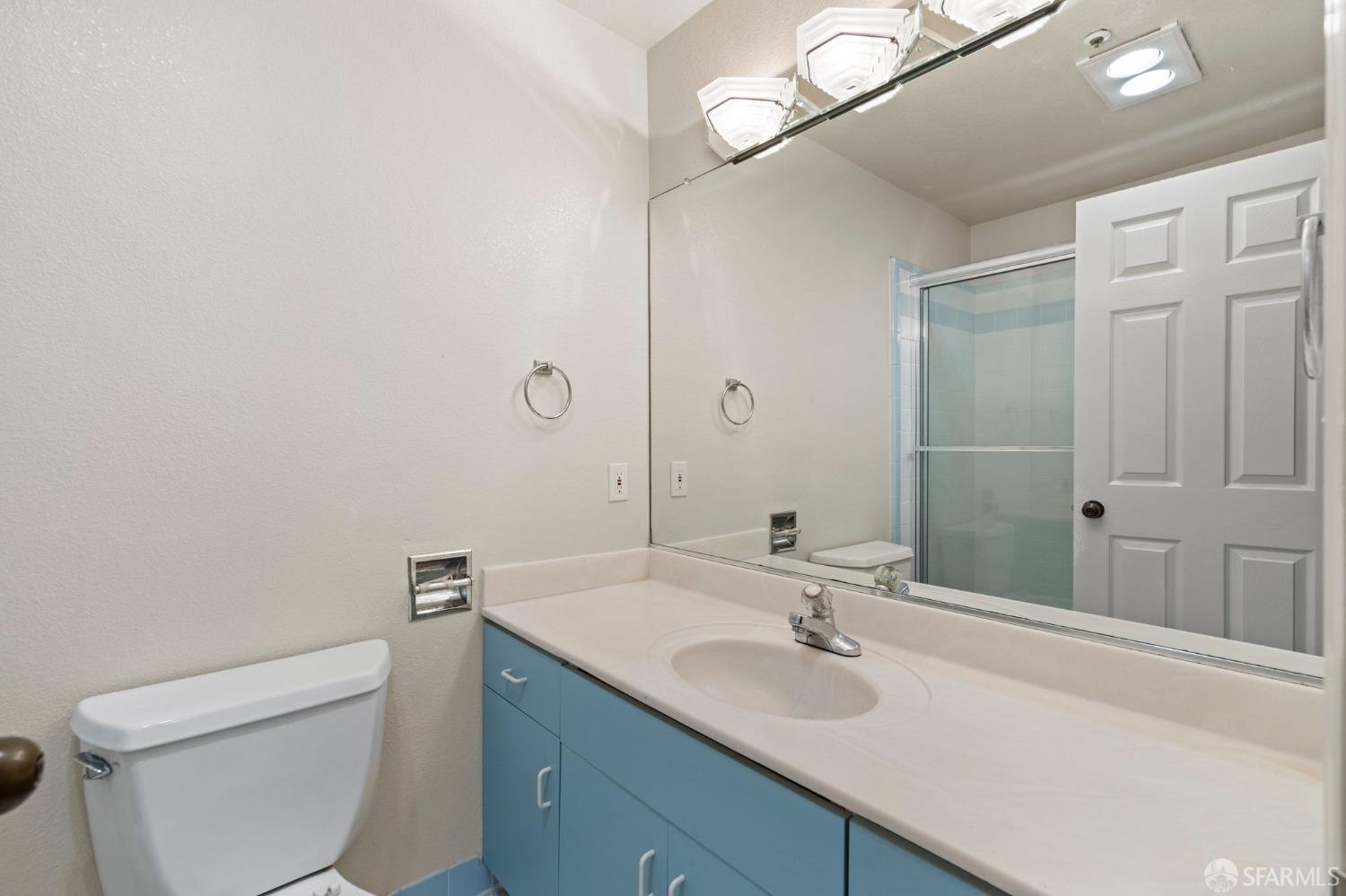 Detail Gallery Image 26 of 35 For 720 Great Highway #1,  San Francisco,  CA 94121 - 3 Beds | 2 Baths