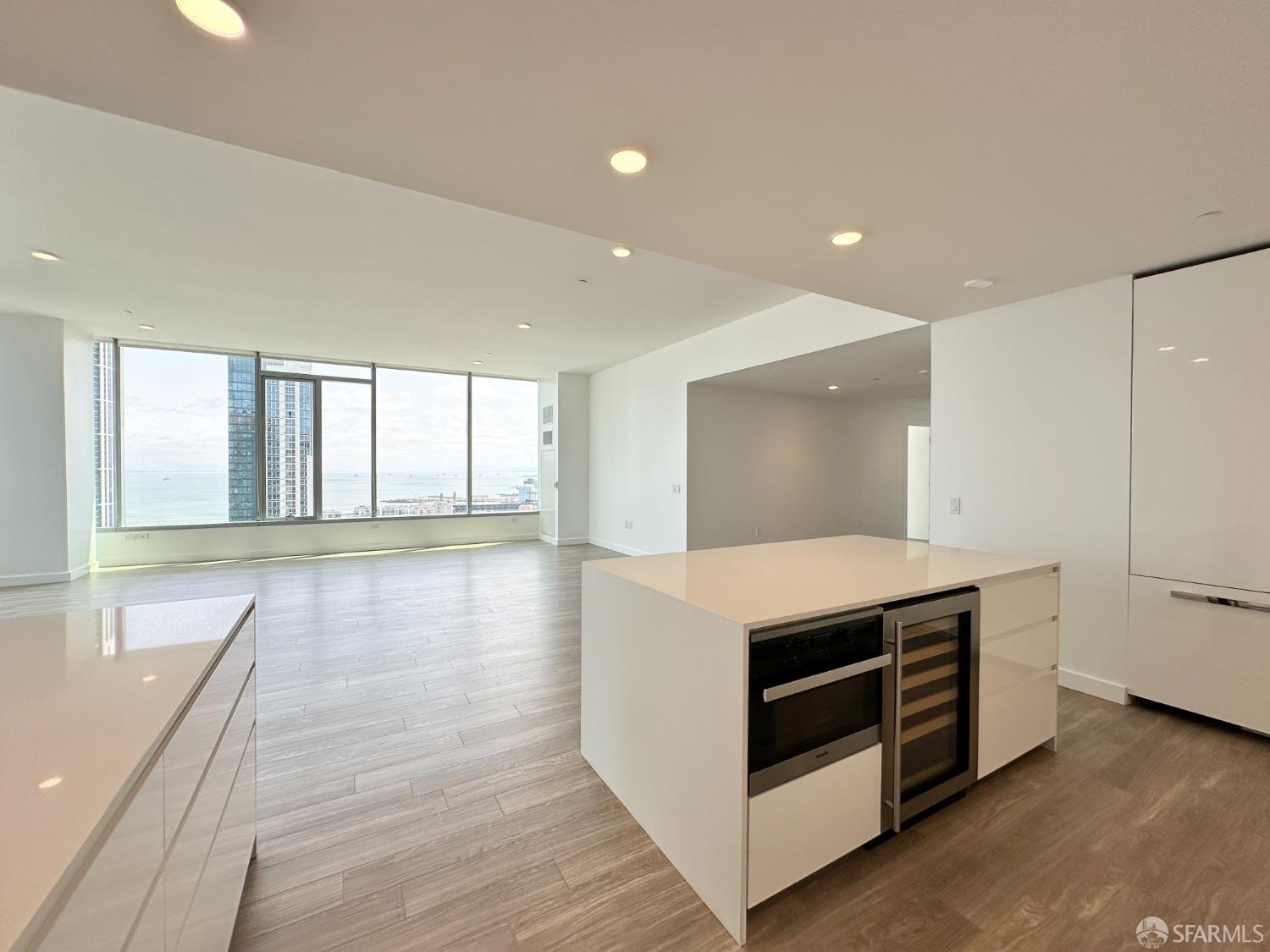 Detail Gallery Image 9 of 42 For 39 Tehama St 34d,  San Francisco,  CA 94105 - 2 Beds | 2/1 Baths