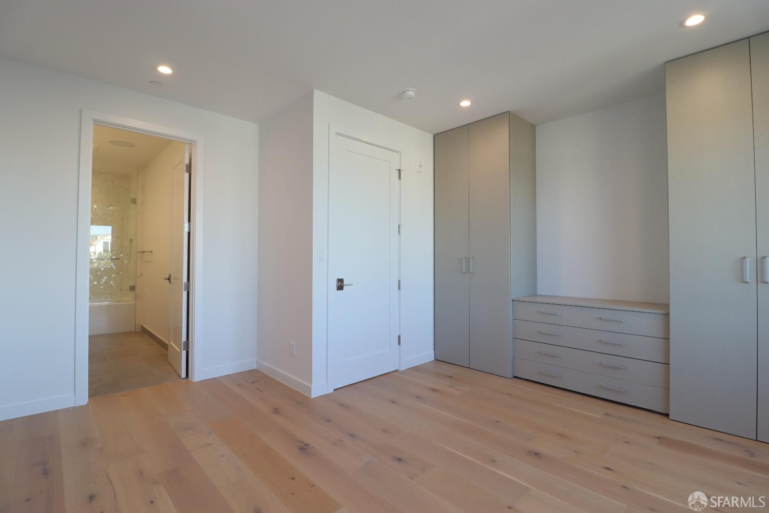 Detail Gallery Image 14 of 27 For 3491 Balboa St #104,  San Francisco,  CA 94121 - 3 Beds | 3/1 Baths