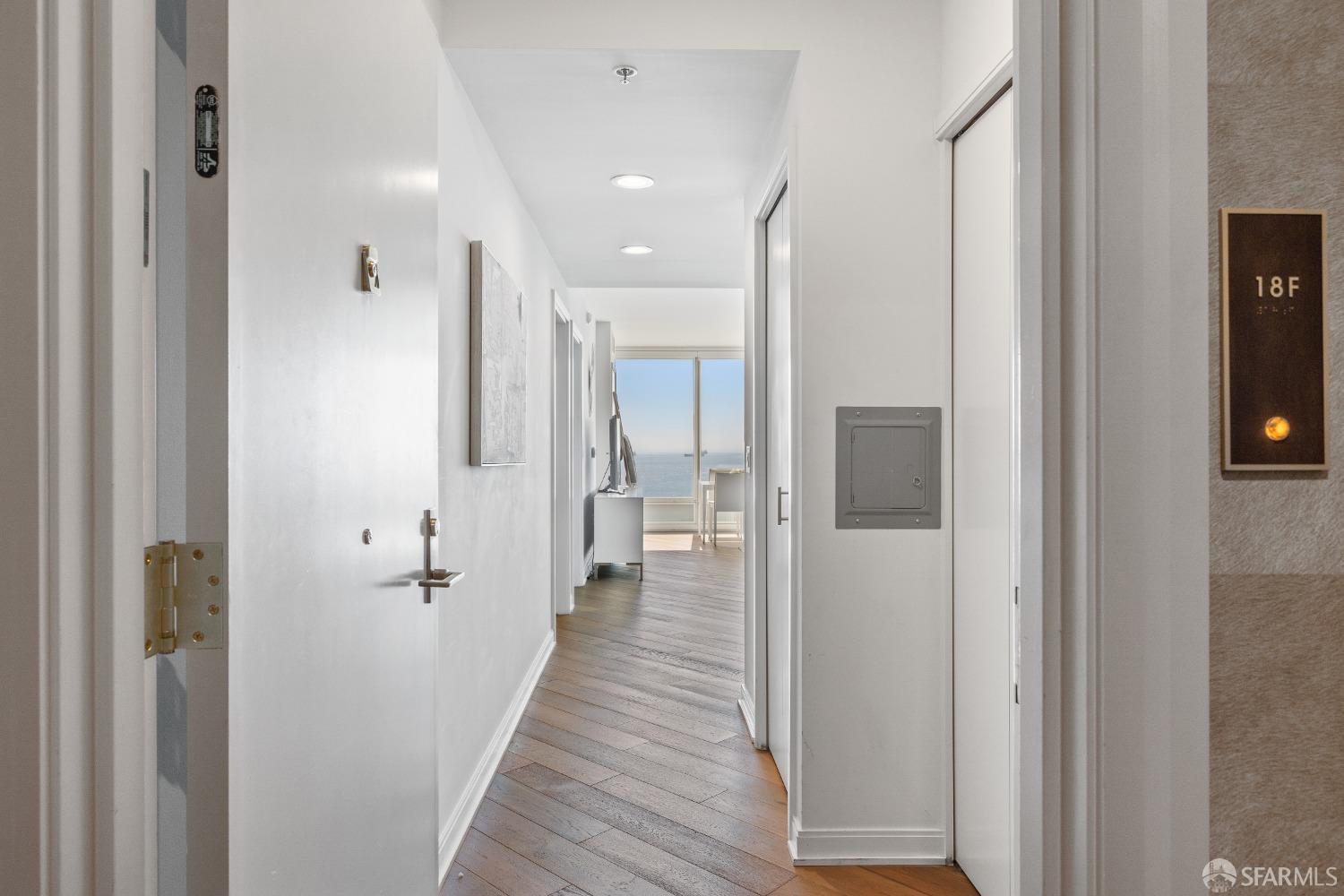 Detail Gallery Image 8 of 44 For 401 Harrison St 18f,  San Francisco,  CA 94105 - 1 Beds | 1 Baths