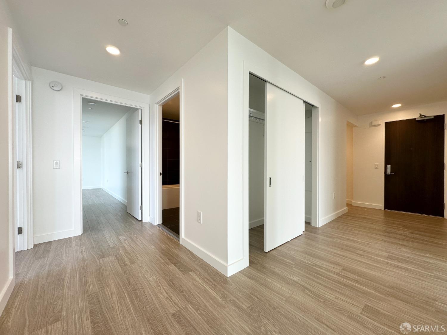 Detail Gallery Image 10 of 39 For 39 Tehama St 34b,  San Francisco,  CA 94105 - 2 Beds | 2/1 Baths