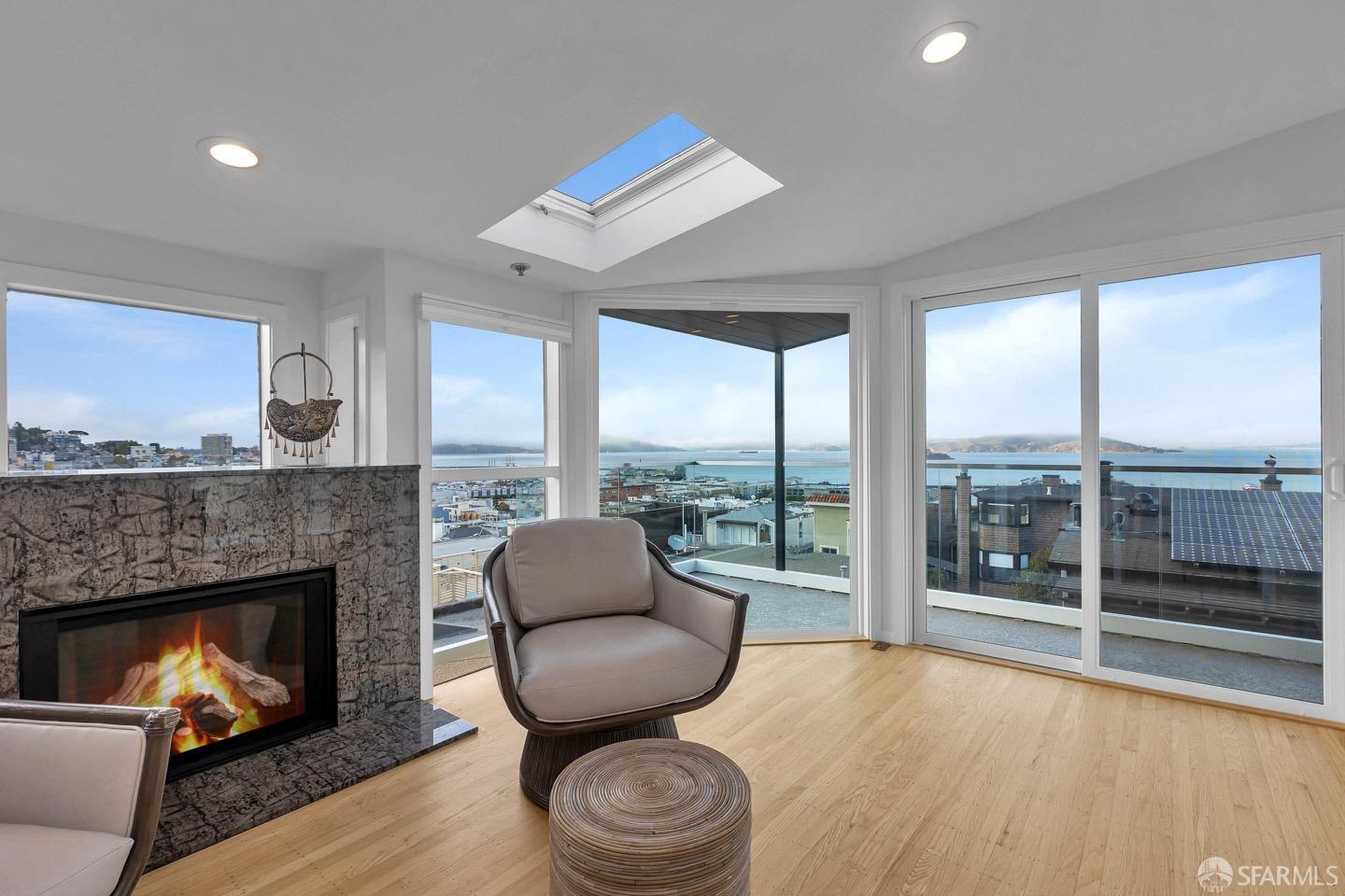 Detail Gallery Image 1 of 68 For 1847 Grant Ave #3,  San Francisco,  CA 94133 - 0 Beds | 2 Baths