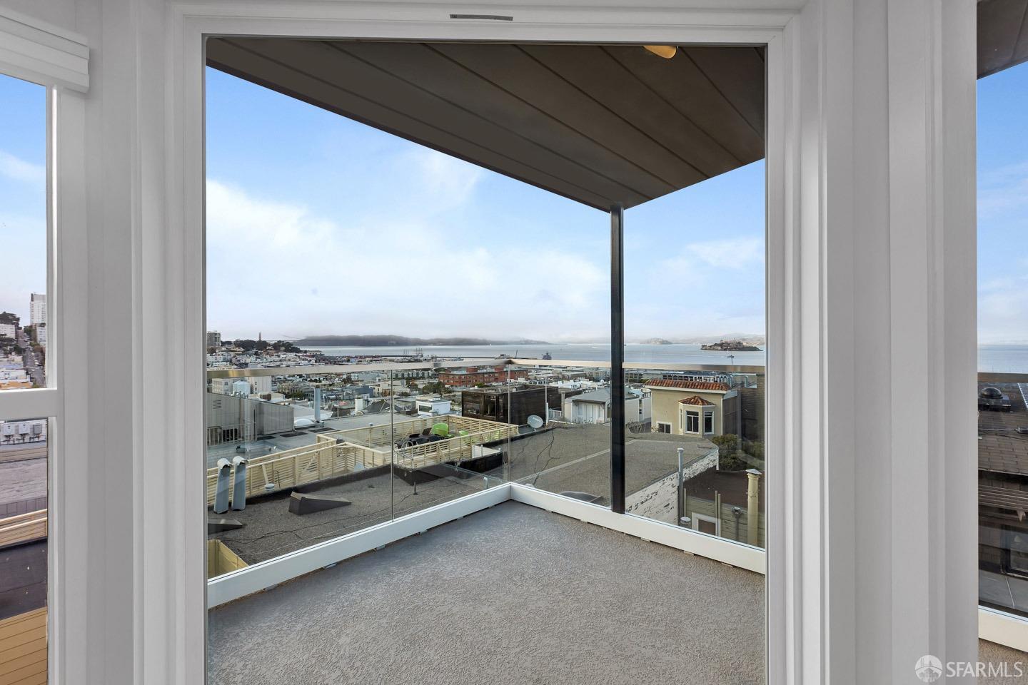 Detail Gallery Image 5 of 68 For 1847 Grant Ave #3,  San Francisco,  CA 94133 - 0 Beds | 2 Baths