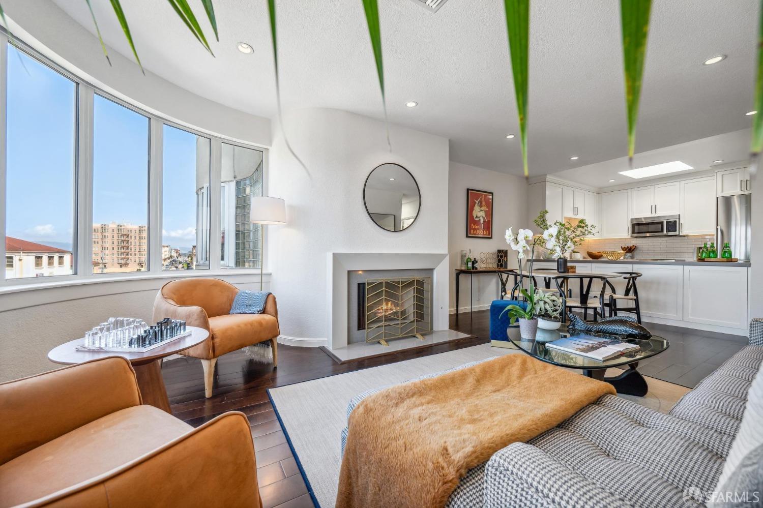 Detail Gallery Image 11 of 43 For 1111 Bay St #401,  San Francisco,  CA 94123 - 2 Beds | 2 Baths