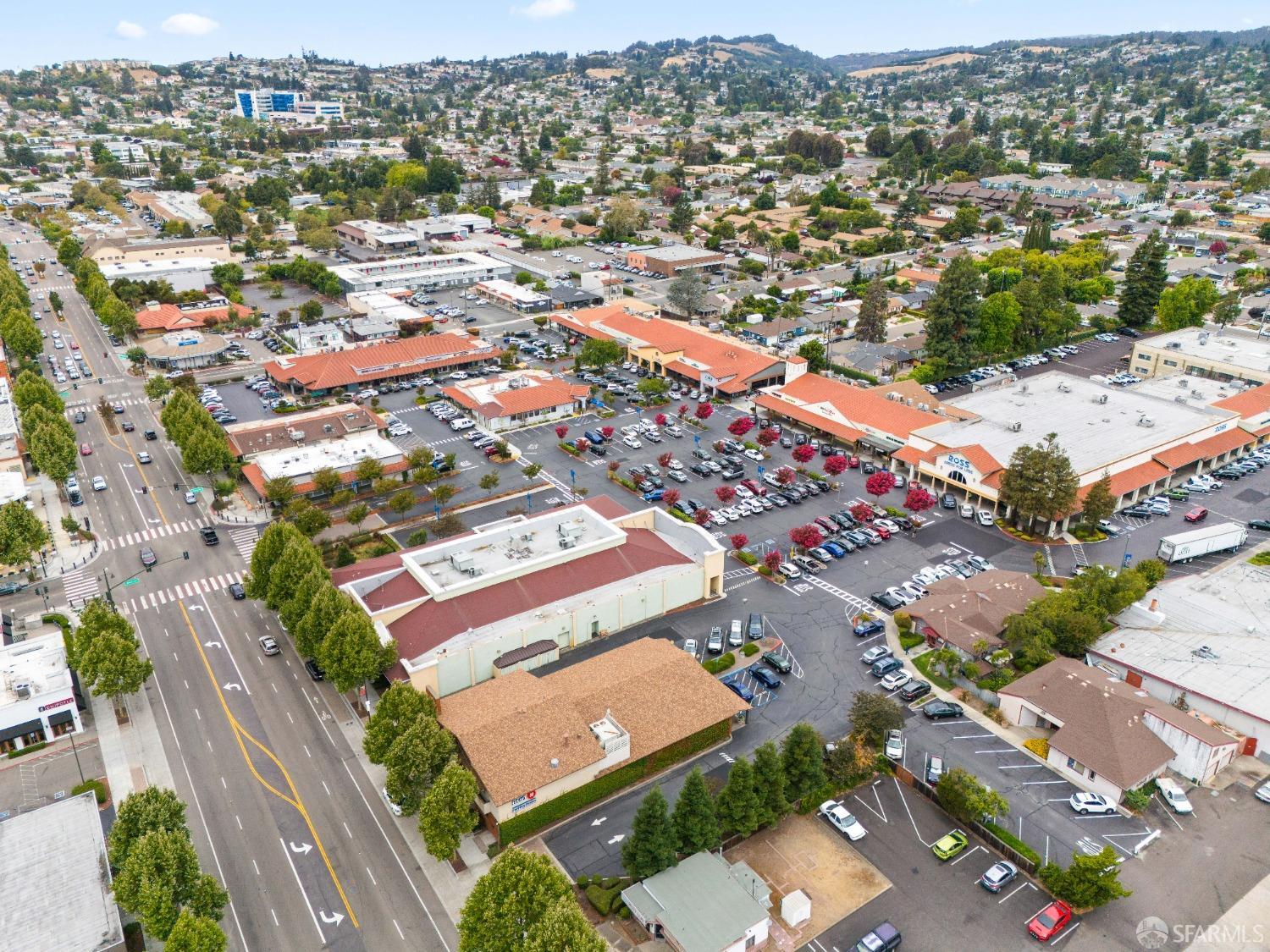 Detail Gallery Image 43 of 44 For 2868 Norbridge Ave, Castro Valley,  CA 94546 - 3 Beds | 2 Baths