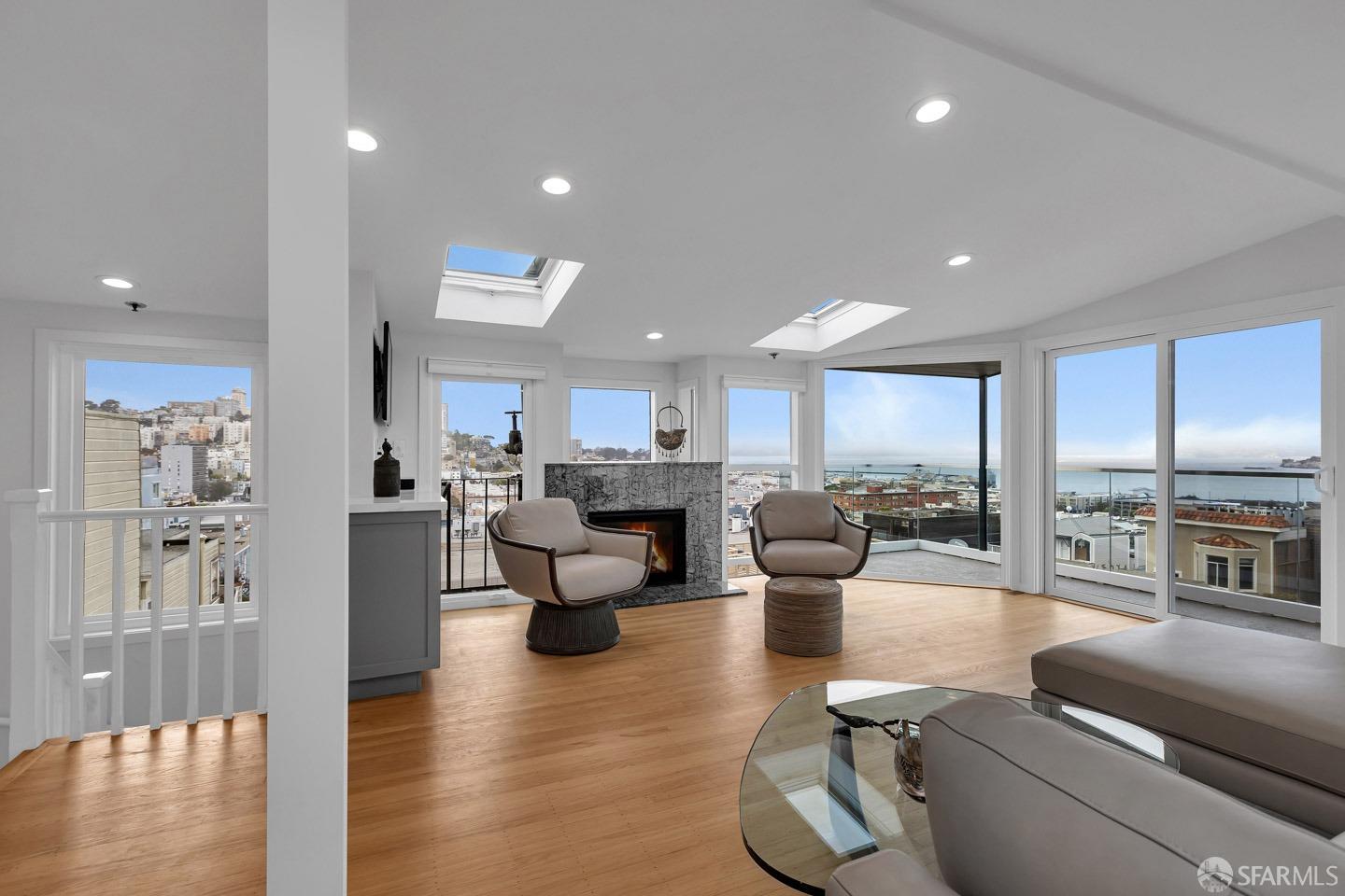 Detail Gallery Image 6 of 68 For 1847 Grant Ave #3,  San Francisco,  CA 94133 - 0 Beds | 2 Baths