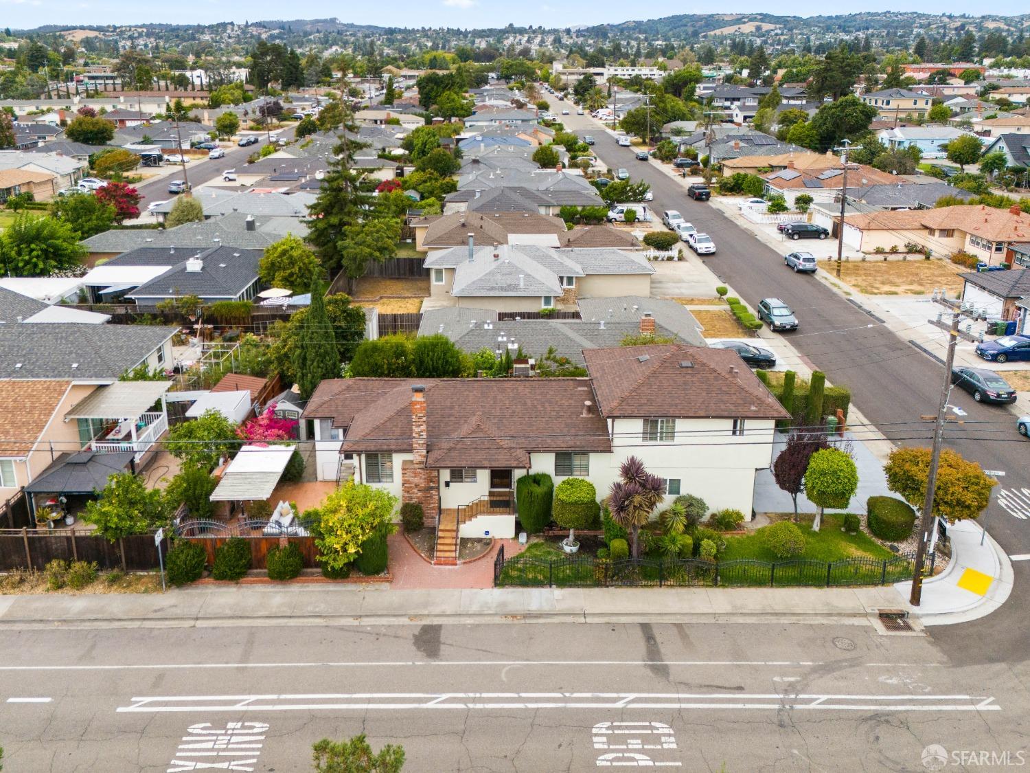 Detail Gallery Image 37 of 44 For 2868 Norbridge Ave, Castro Valley,  CA 94546 - 3 Beds | 2 Baths