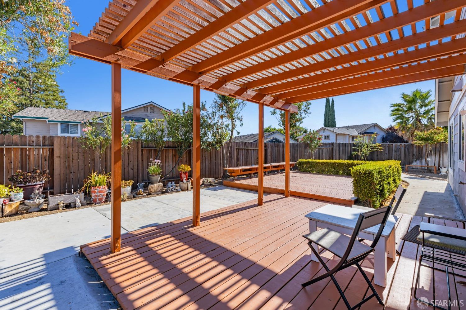 Detail Gallery Image 33 of 37 For 4623 Silvercrest St, Antioch,  CA 94531 - 3 Beds | 2/1 Baths