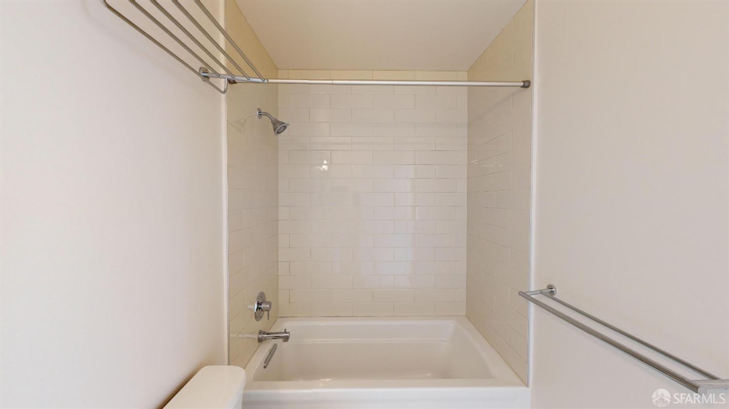 Detail Gallery Image 19 of 19 For 551 Hudson Ave #303,  San Francisco,  CA 94124 - 1 Beds | 1 Baths