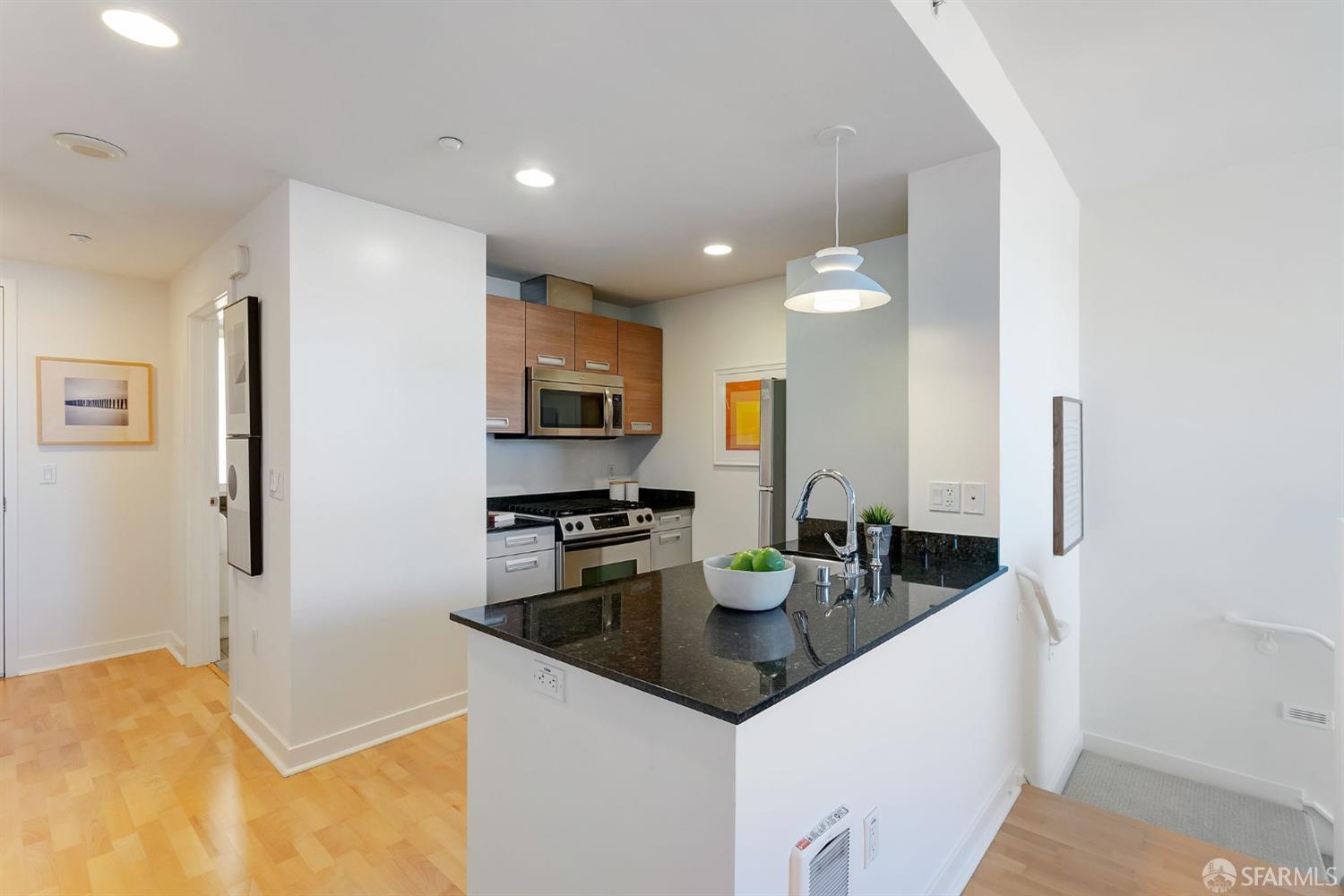 Detail Gallery Image 6 of 30 For 300 Berry St #417,  San Francisco,  CA 94158 - 1 Beds | 1 Baths