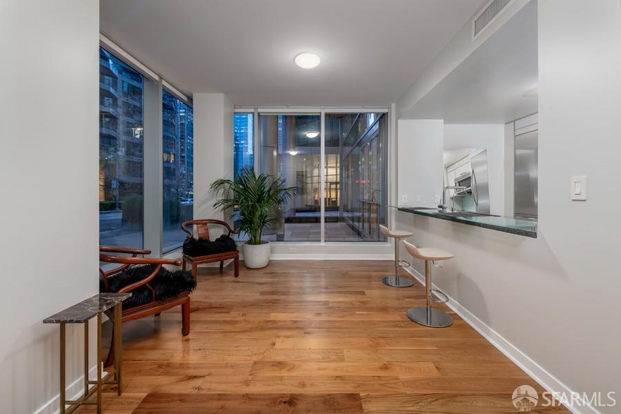 Detail Gallery Image 6 of 33 For 333 Main St 2a,  San Francisco,  CA 94105 - 1 Beds | 1/1 Baths