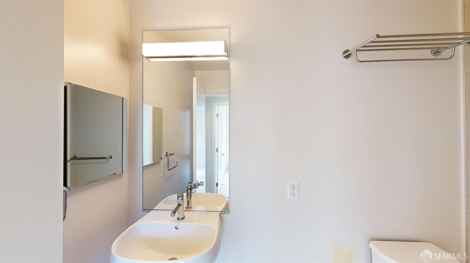 Detail Gallery Image 18 of 19 For 551 Hudson Ave #303,  San Francisco,  CA 94124 - 1 Beds | 1 Baths