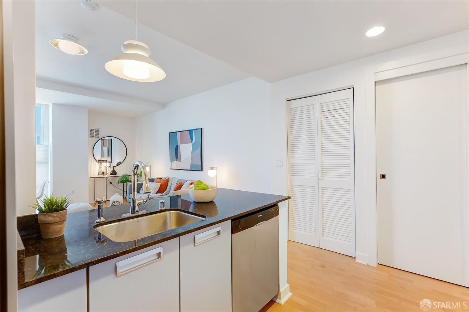 Detail Gallery Image 7 of 30 For 300 Berry St #417,  San Francisco,  CA 94158 - 1 Beds | 1 Baths