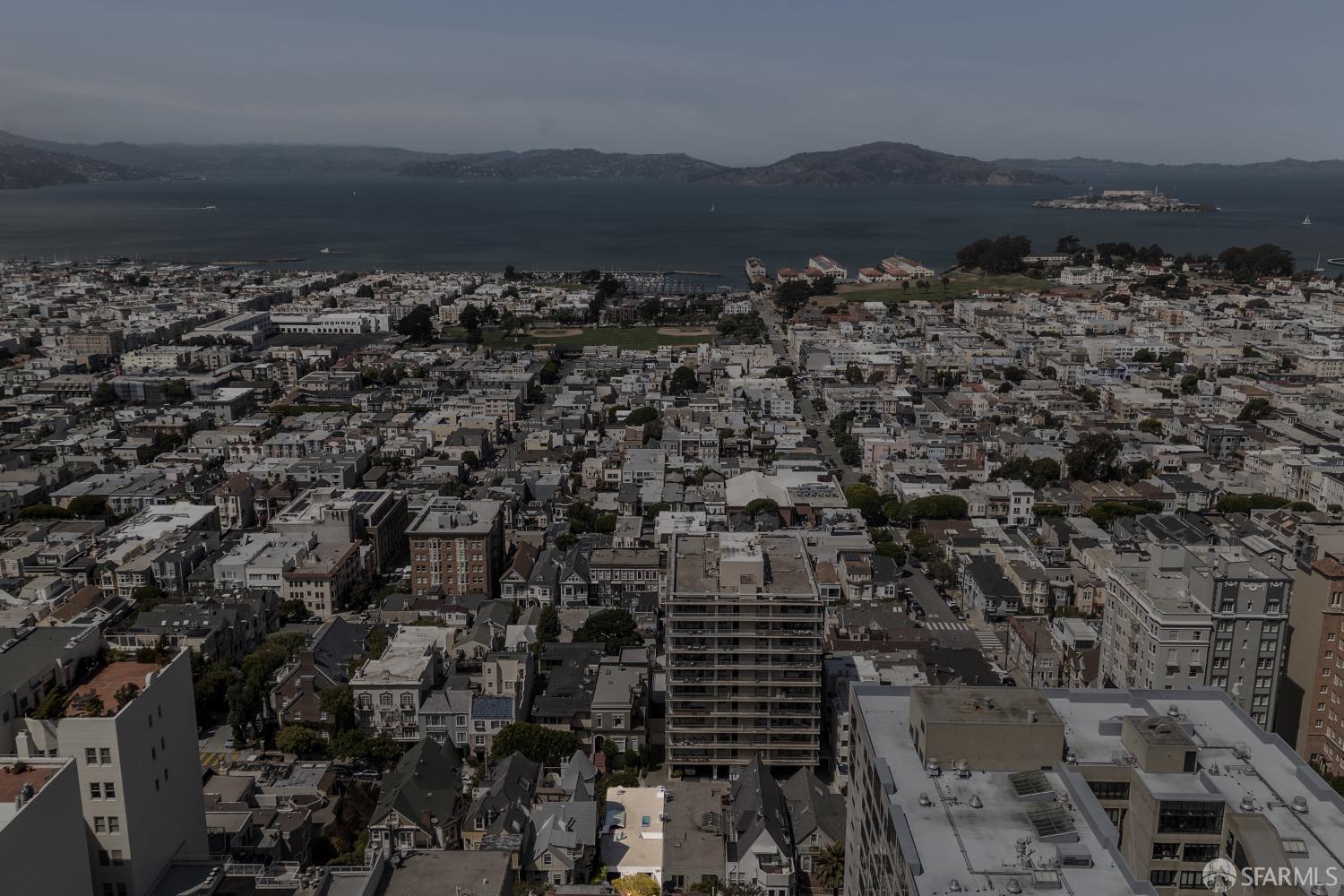 Detail Gallery Image 33 of 35 For 2049 Vallejo St, San Francisco,  CA 94123 - 2 Beds | 2 Baths