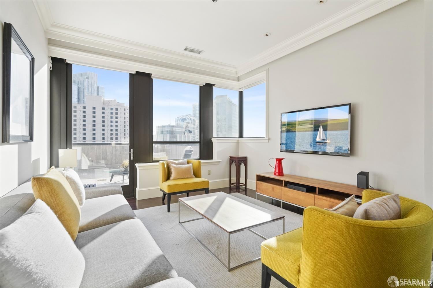 Detail Gallery Image 1 of 40 For 690 Market St #2202,  San Francisco,  CA 94104 - 2 Beds | 2 Baths