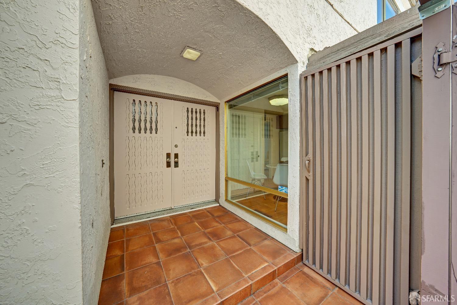 Detail Gallery Image 5 of 69 For 612 Fathom Dr, San Mateo,  CA 94404 - 3 Beds | 2/1 Baths