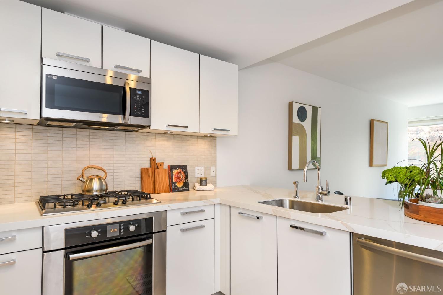 Detail Gallery Image 7 of 43 For 1 Hawthorne St 3d,  San Francisco,  CA 94105 - 1 Beds | 1 Baths