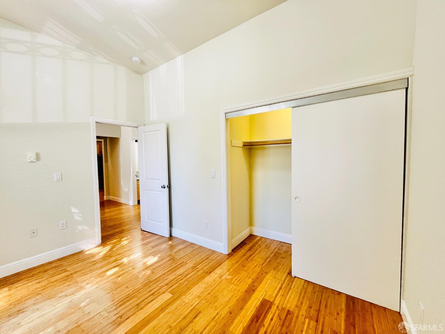 Detail Gallery Image 10 of 52 For 803 Shotwell St, San Francisco,  CA 94110 - 2 Beds | 2 Baths