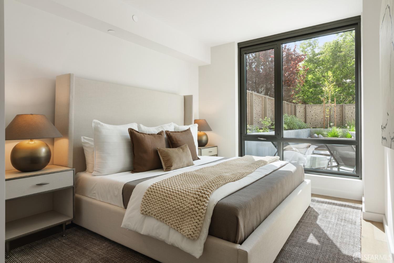 Detail Gallery Image 10 of 41 For 2525 Van Ness Ave #103,  San Francisco,  CA 94109 - 2 Beds | 2/1 Baths