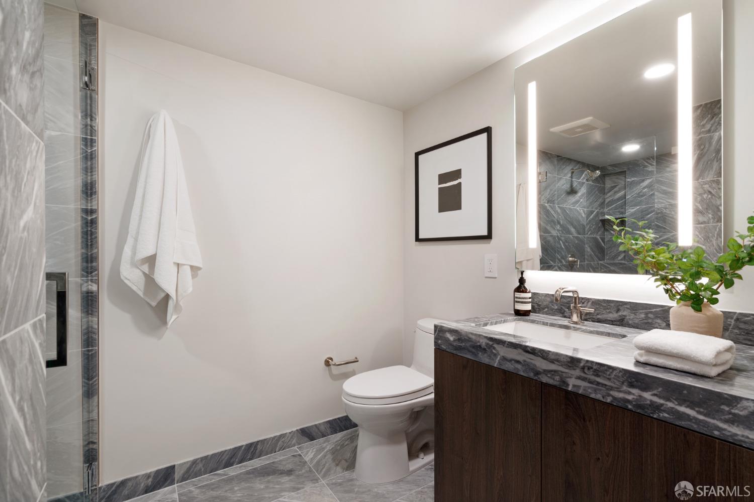 Detail Gallery Image 15 of 41 For 2525 Van Ness Ave #103,  San Francisco,  CA 94109 - 2 Beds | 2/1 Baths