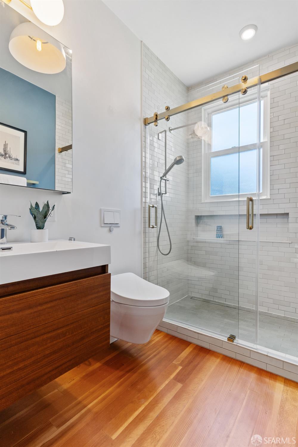 Detail Gallery Image 26 of 49 For 1156 Treat Ave #B,  San Francisco,  CA 94110 - 3 Beds | 1/1 Baths