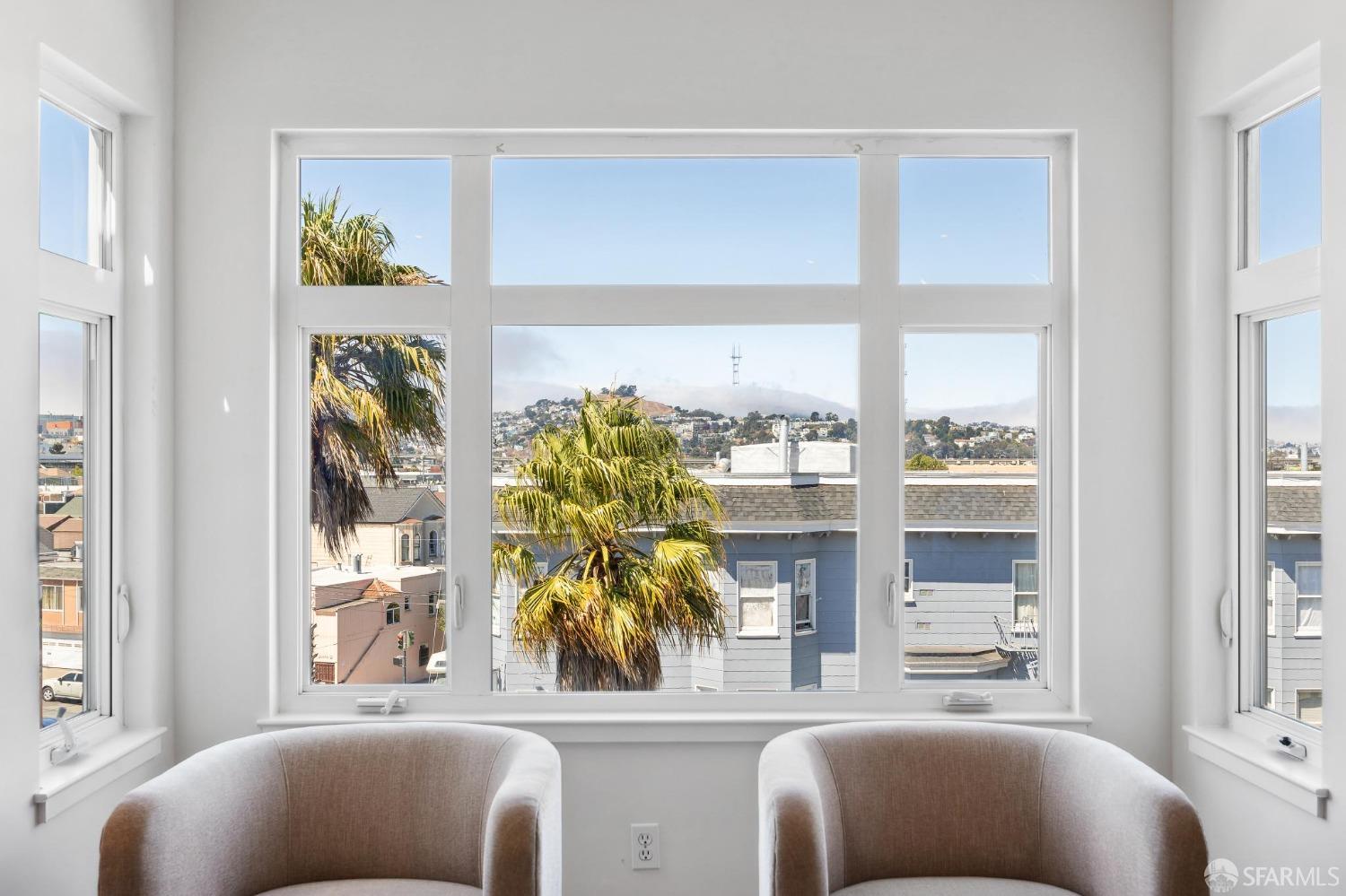 Detail Gallery Image 6 of 44 For 4343 3rd St #403,  San Francisco,  CA 94124 - 3 Beds | 2 Baths