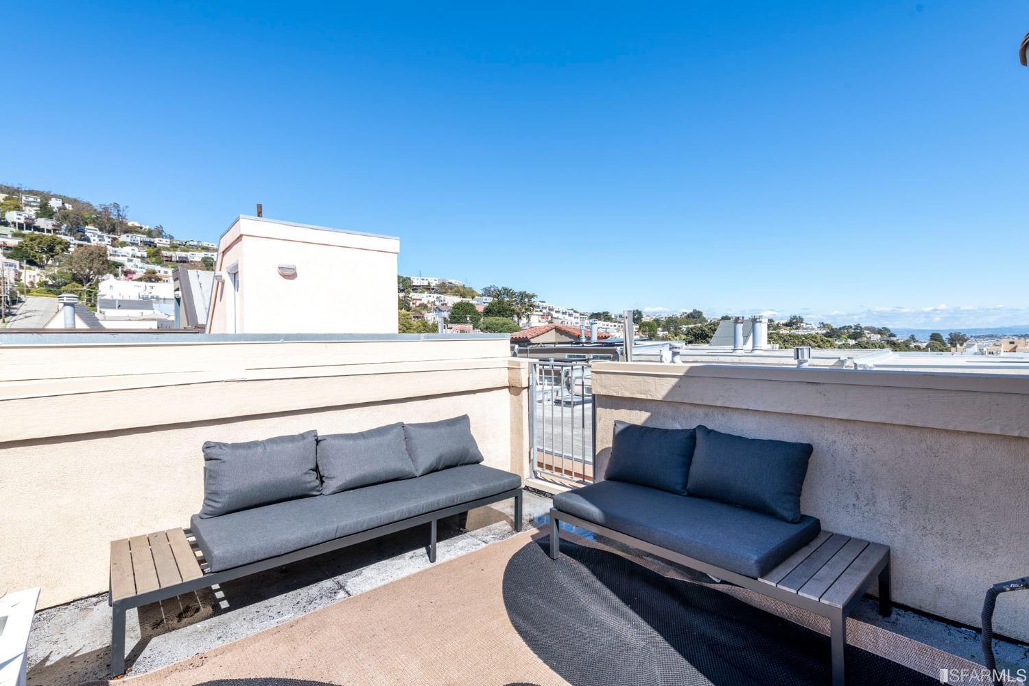 Detail Gallery Image 21 of 40 For 178 Ridgewood Ave a,  San Francisco,  CA 94112 - 2 Beds | 2 Baths