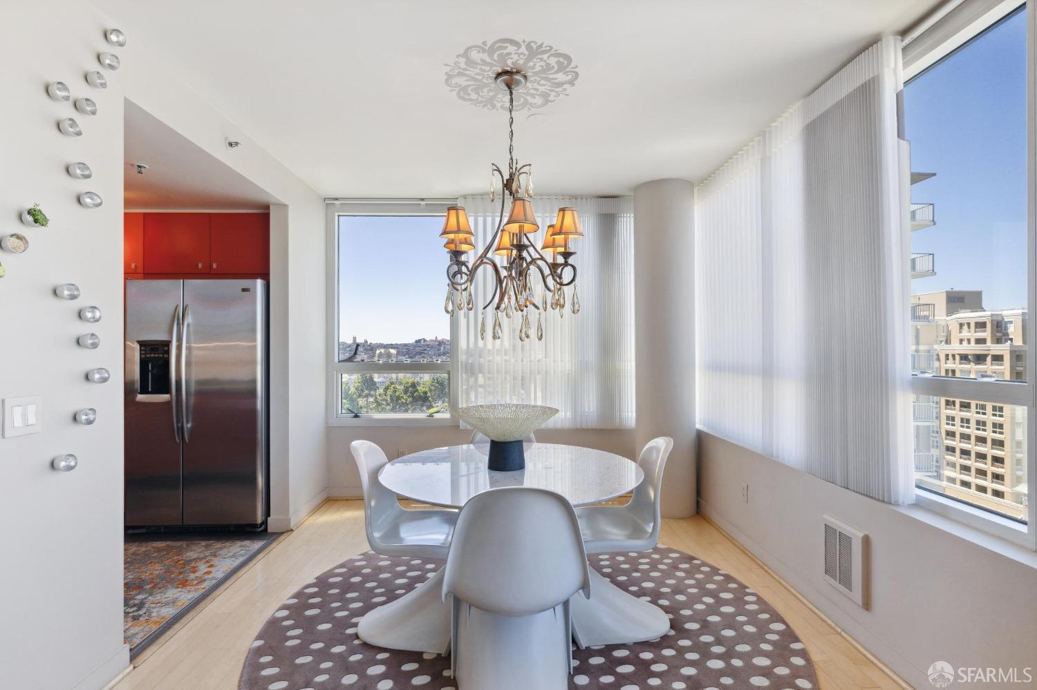 Detail Gallery Image 10 of 60 For 1388 Gough St #1201,  San Francisco,  CA 94109 - 2 Beds | 2 Baths