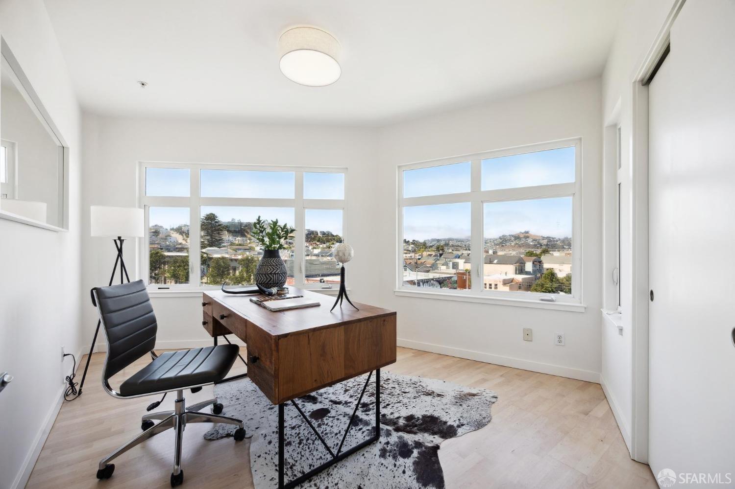 Detail Gallery Image 32 of 44 For 4343 3rd St #403,  San Francisco,  CA 94124 - 3 Beds | 2 Baths