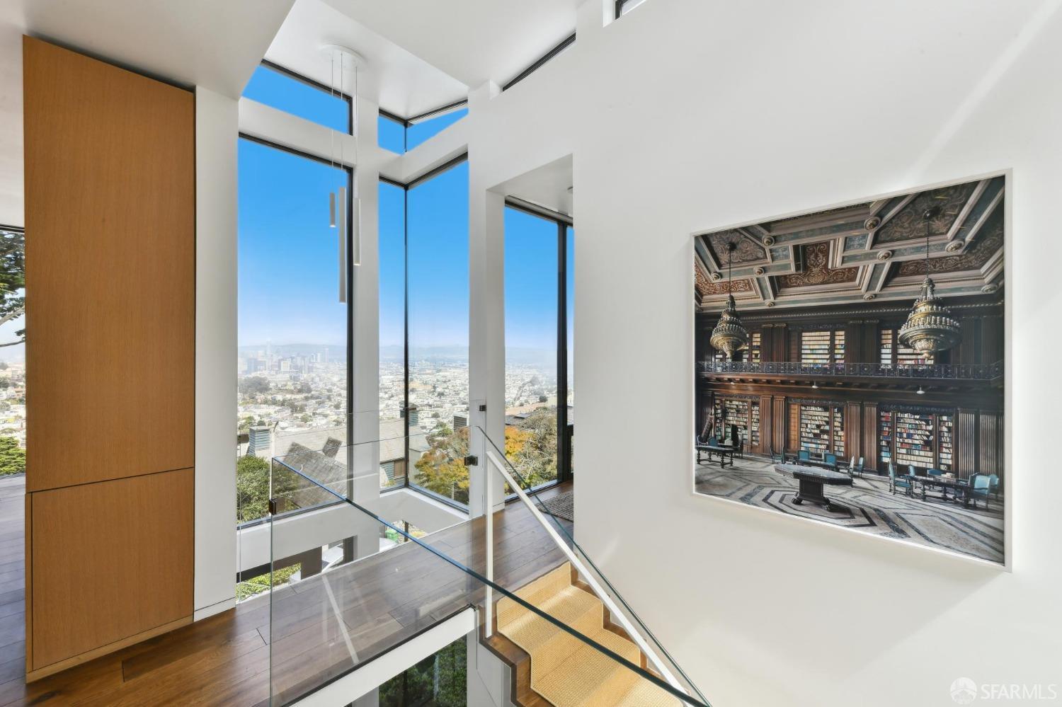 Detail Gallery Image 13 of 99 For 98 Crown Terrace, San Francisco,  CA 94114 - 4 Beds | 3/1 Baths