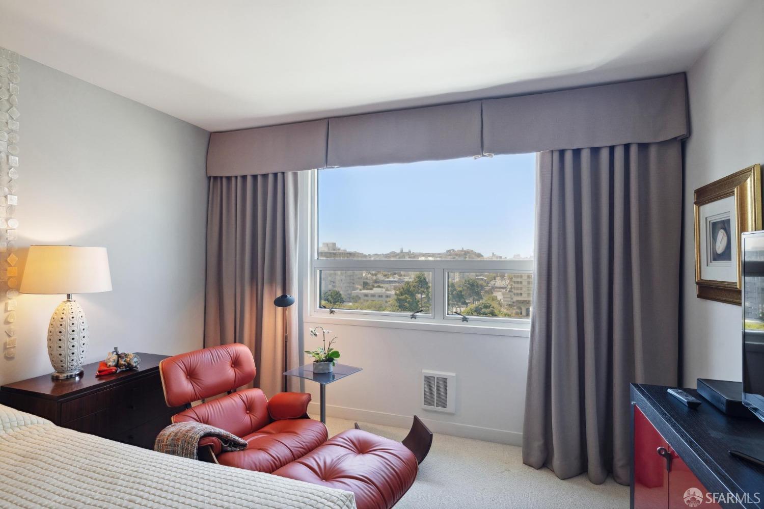 Detail Gallery Image 18 of 60 For 1388 Gough St #1201,  San Francisco,  CA 94109 - 2 Beds | 2 Baths