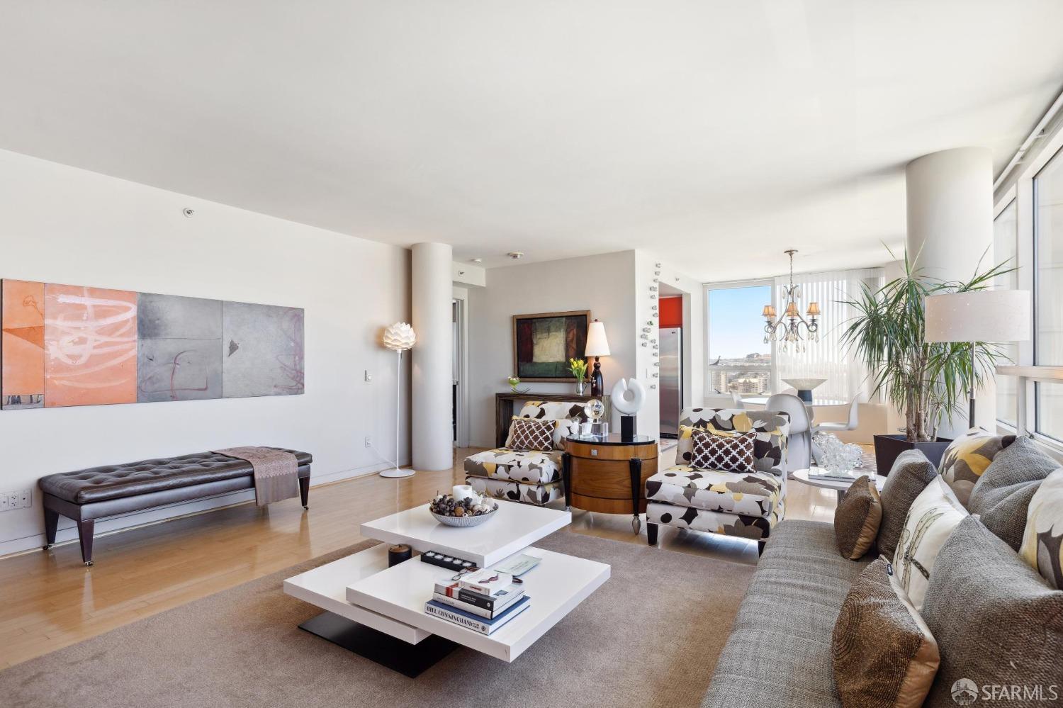 Detail Gallery Image 6 of 60 For 1388 Gough St #1201,  San Francisco,  CA 94109 - 2 Beds | 2 Baths