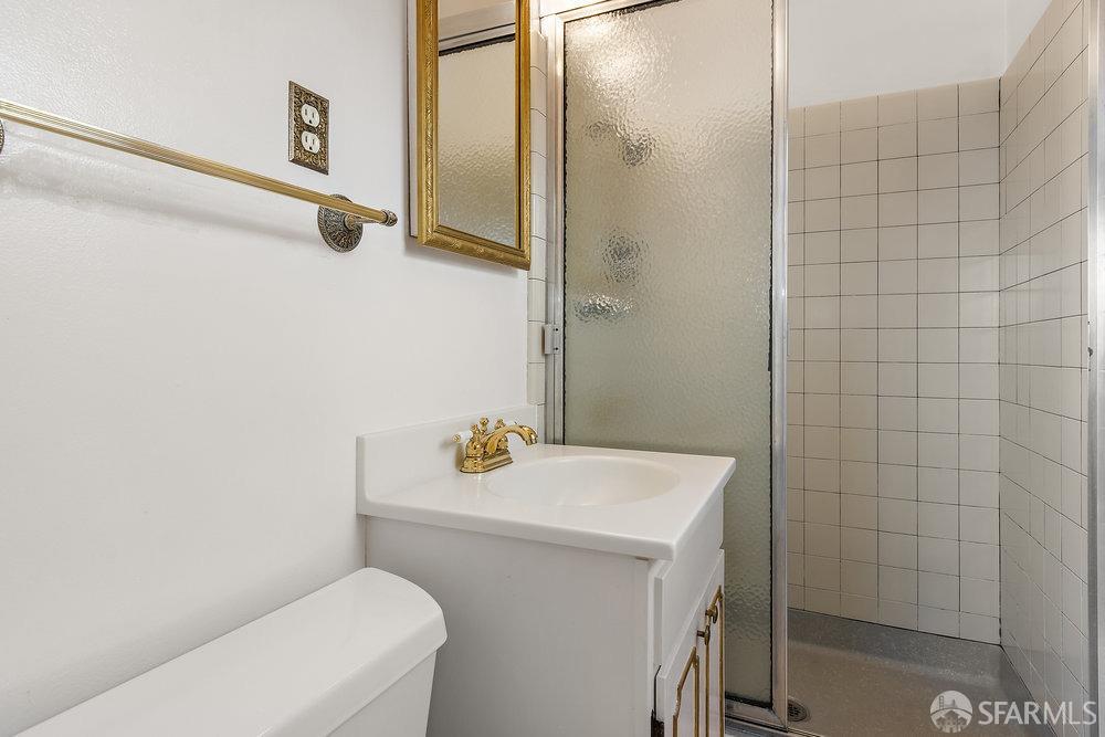 Detail Gallery Image 13 of 32 For 2520 Sherwood Dr, San Bruno,  CA 94066 - 3 Beds | 2 Baths