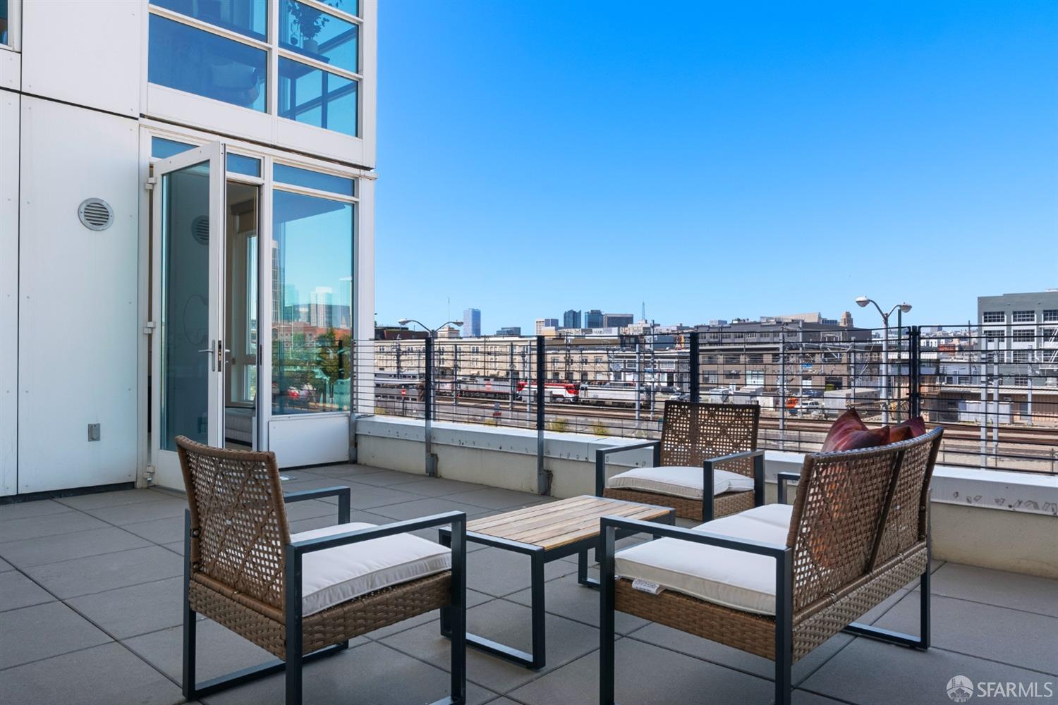 Detail Gallery Image 22 of 46 For 300 Berry St #413,  San Francisco,  CA 94158 - 2 Beds | 1 Baths