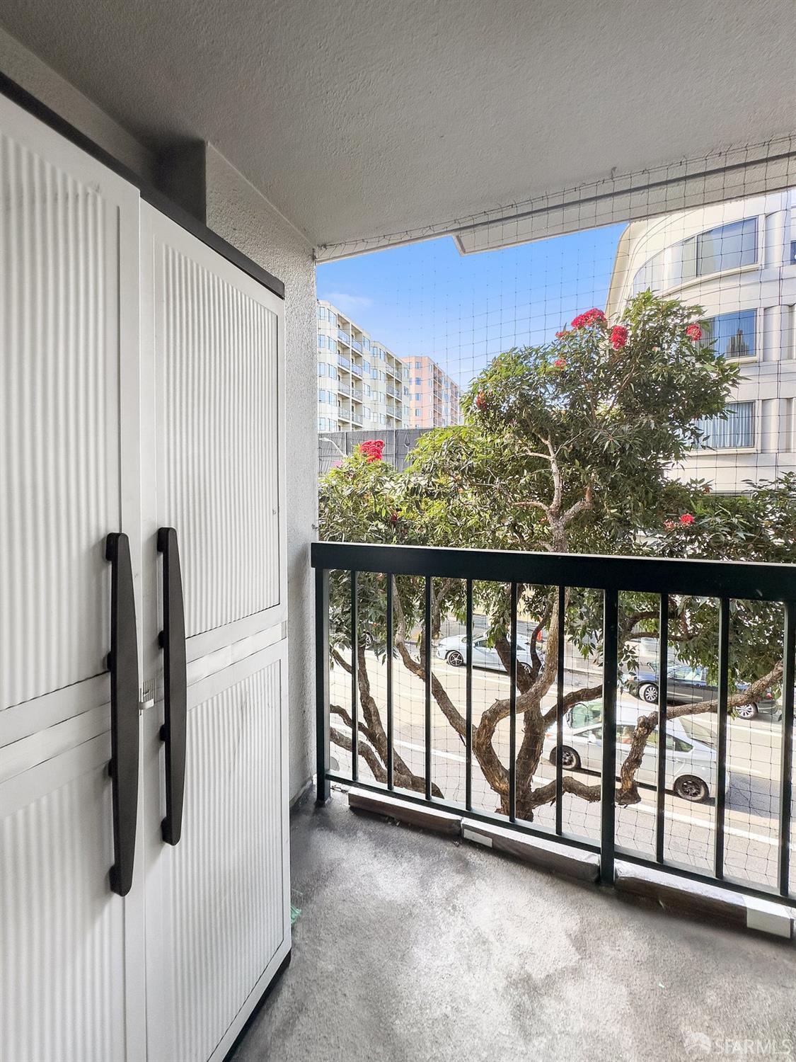 Detail Gallery Image 18 of 38 For 601 Van Ness Ave #4,  San Francisco,  CA 94102 - 2 Beds | 2 Baths