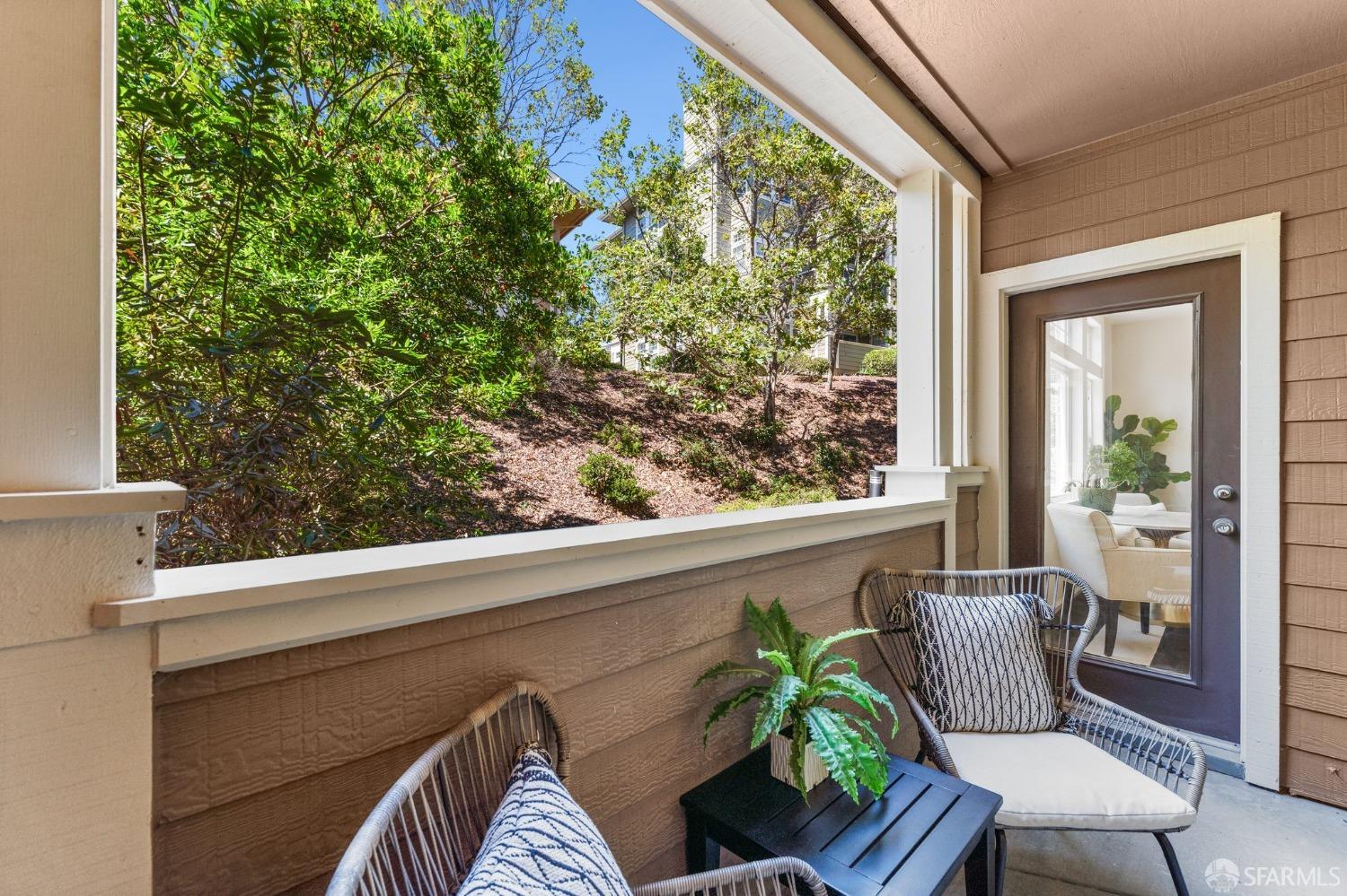 Detail Gallery Image 27 of 31 For 313 Crescent Ct, Brisbane,  CA 94005 - 2 Beds | 2 Baths