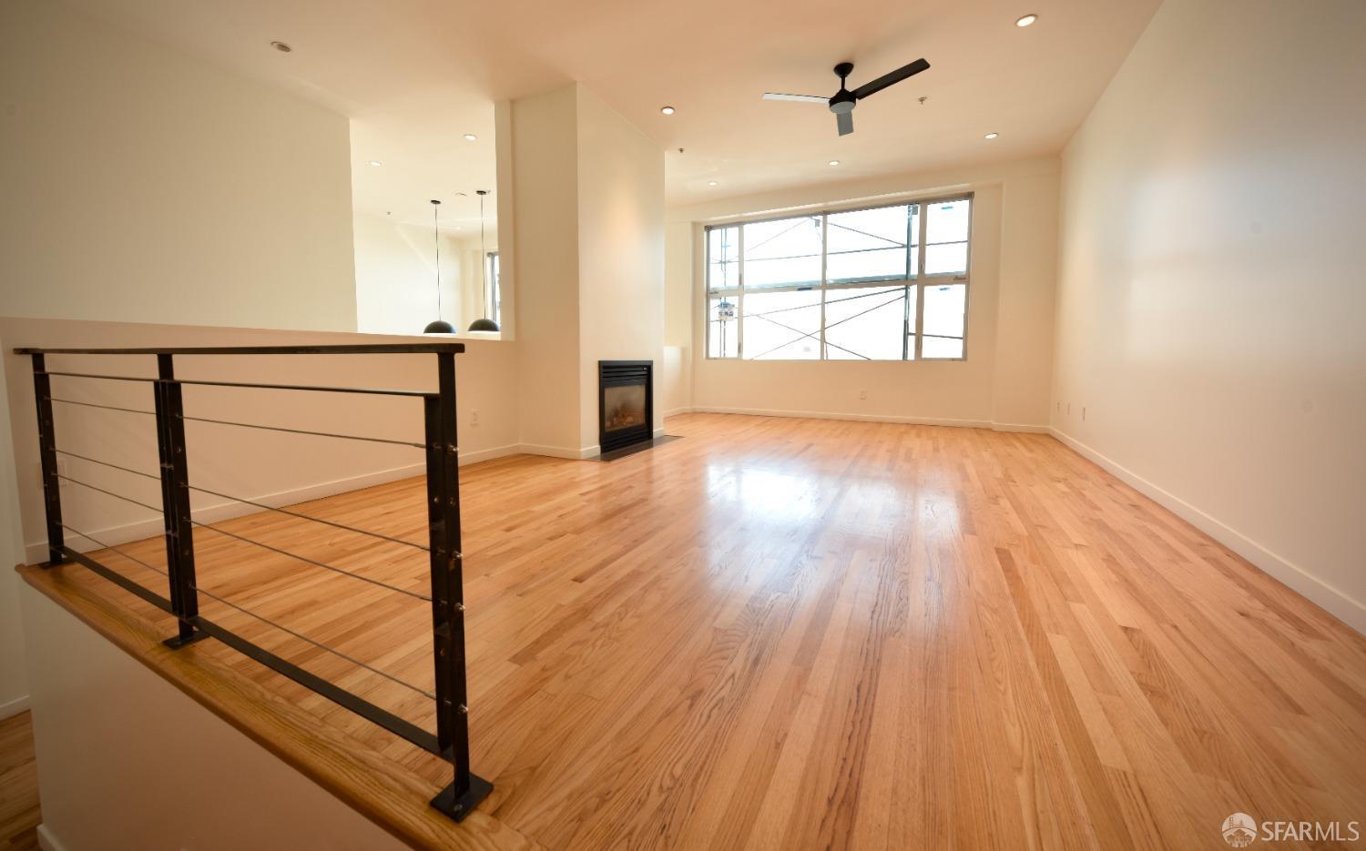 Detail Gallery Image 2 of 18 For 1578 Indiana St #1,  San Francisco,  CA 94107 - 2 Beds | 2 Baths