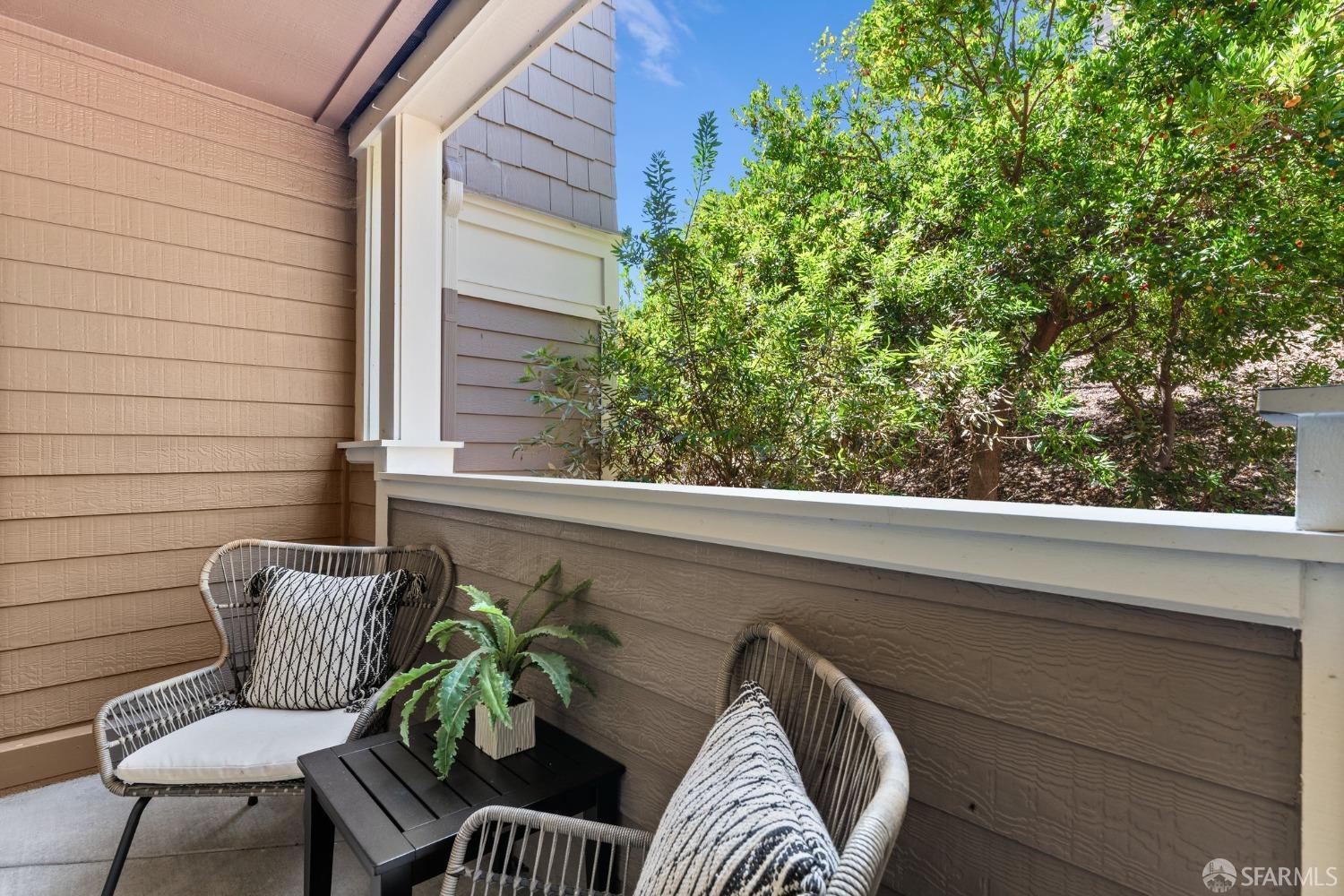 Detail Gallery Image 25 of 31 For 313 Crescent Ct, Brisbane,  CA 94005 - 2 Beds | 2 Baths