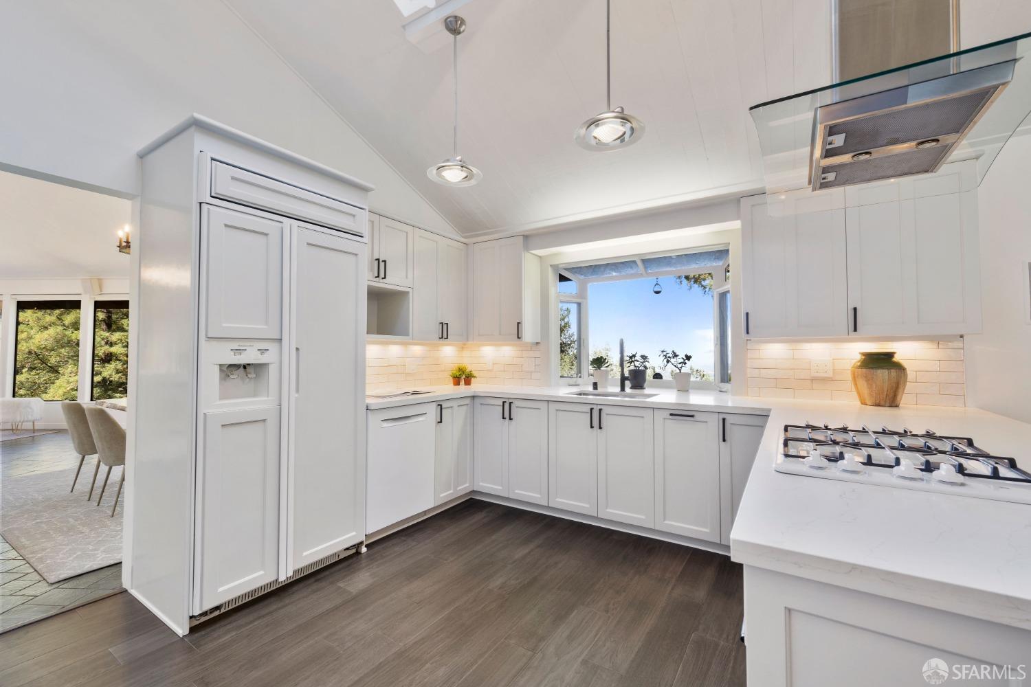 Detail Gallery Image 8 of 48 For 895 Espinosa Rd, Woodside,  CA 94062 - 4 Beds | 2/1 Baths