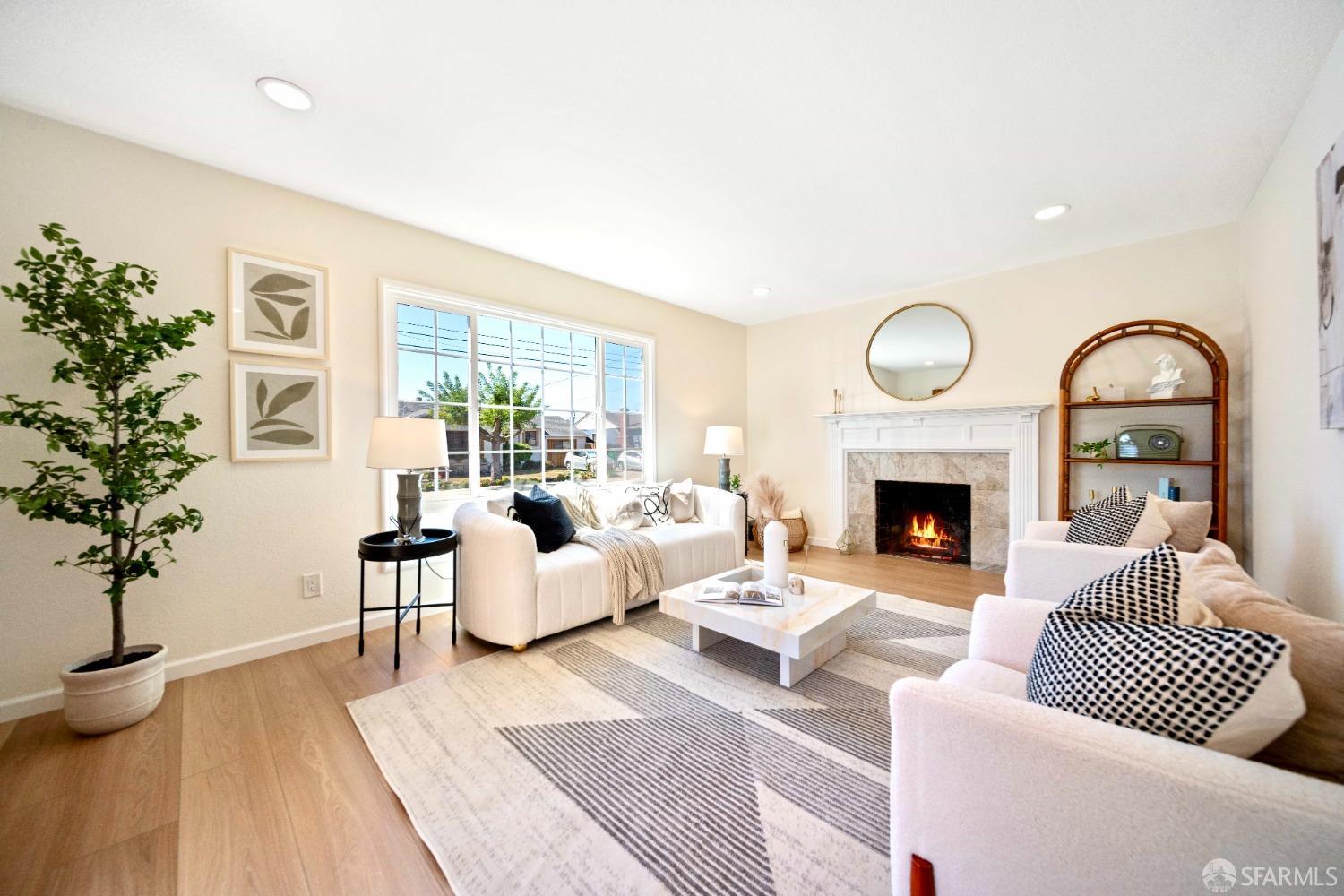 Detail Gallery Image 1 of 1 For 15042 Edgemoor St, San Leandro,  CA 94579 - 4 Beds | 2 Baths